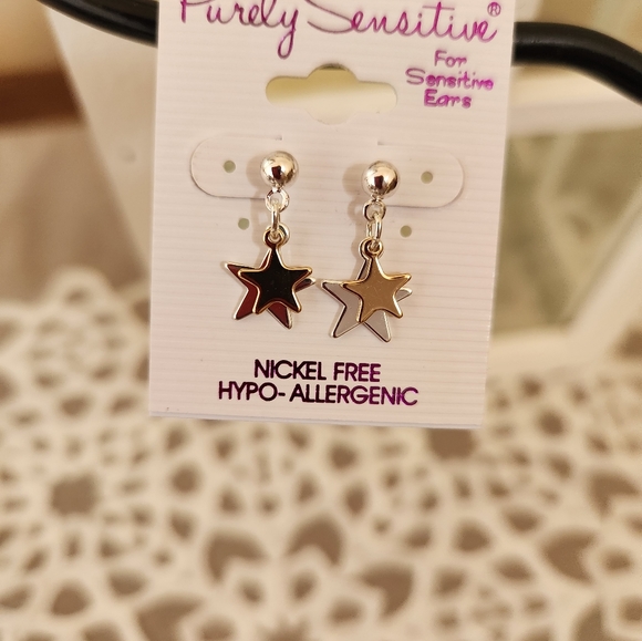 💥SALE💥Purely Sensitive,NWT, Gold & Silver Star Earrings - Picture 3 of 4